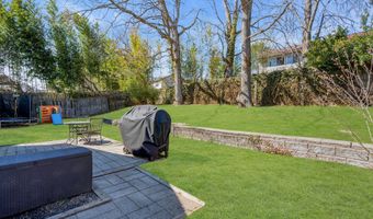 22 Longboat Ave, Barnegat, NJ 08005