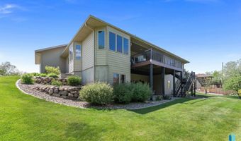 608 N Riverwood Cir, Brandon, SD 57005