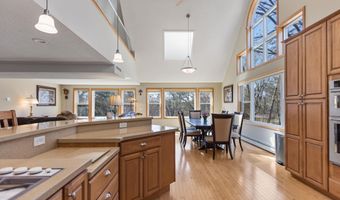 1342 Stagecoach Trl S, Afton, MN 55001