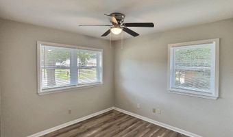 317 Hunter Dr, Ocean Springs, MS 39564