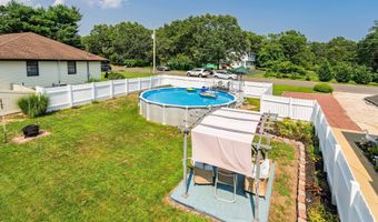 570 Forest Hills Pkwy, Bayville, NJ 08721