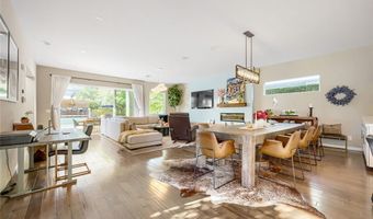 10313 Jade Point Dr, Las Vegas, NV 89135