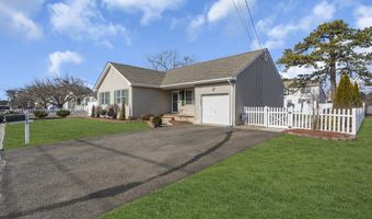 1400 Mizzen Ave, Beachwood, NJ 08722