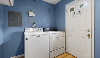 150 Idlebrook Ln, Aberdeen, NJ 07747