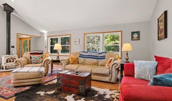 3871 Resort Rd, Alanson, MI 49706