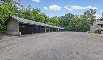 1333 Prospect Village Ln A, Ballwin, MO 63021