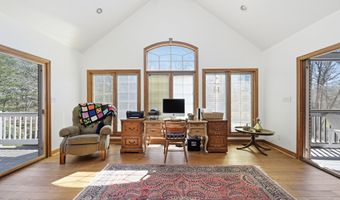 7891 W Whiteland Rd, Bargersville, IN 46106