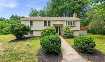 632 Raymond Rd, Chester, NH 03036