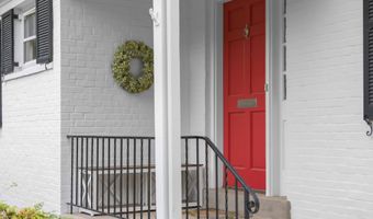 6709 PEMBERTON St, Bethesda, MD 20817