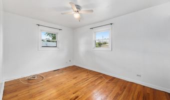 539 W Rose Ave, Addison, IL 60101