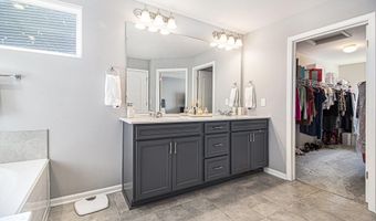 2865 Dillon Dr, Ann Arbor, MI 48105
