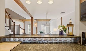 40 Web Ave 11, North Kingstown, RI 02852