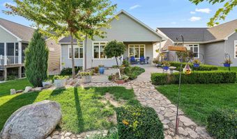 1860 N MARGARET St, Appleton, WI 54913