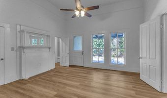 411 S Hutchinson Ave, Adel, GA 31620