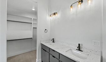 6 Francis Dr, Bella Vista, AR 72715