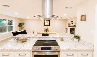 1208 Ebony Cir, Alice, TX 78332