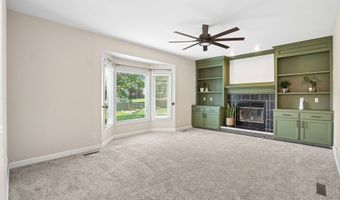 305 NE 16th St, Ankeny, IA 50021