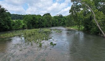 136 Riverview Dr, Anderson, MO 64831