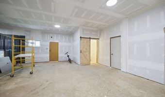 356 W Oak Grove Rd NW, Adairsville, GA 30103