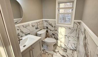 825 Scenic Hwy 4, Bourne, MA 02532