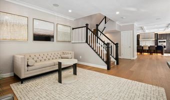 2863 11TH St N, Arlington, VA 22201