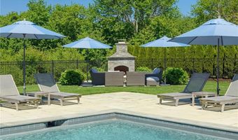1048 Ocean Rd, Narragansett, RI 02882