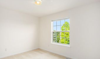 4871 S Ridgeside Cir, Ann Arbor, MI 48105