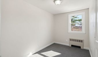 18-20 Genetti Cir, Bedford, MA 01730