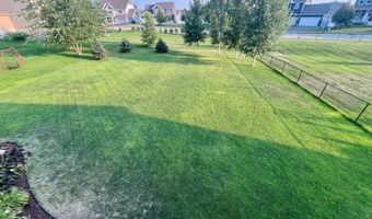 5076 151st St W, Apple Valley, MN 55124