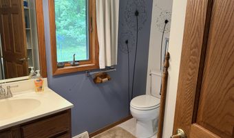 W7230 Marquis Rd, Amberg, WI 54102