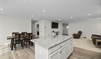 122 Eagle Cir, Amherst, OH 44001