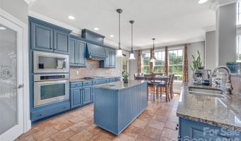37 Carland Dr, Arden, NC 28704