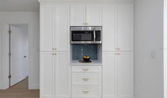 6321 BALBOA Ln, Apollo Beach, FL 33572