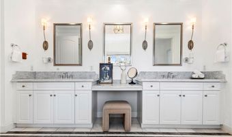 566 S 2nd Ave, Arcadia, CA 91006