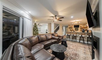 1203 Whispering Shrs, Vermilion, OH 44089