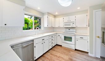 79796 E BEACH Rd, Arch Cape, OR 97102