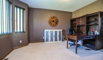 2410 Quail Run Blvd, Aberdeen, SD 57401