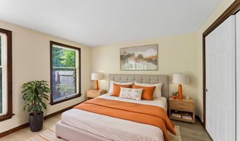 13 Cortland Cir, Bangor, ME 04401
