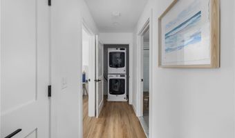 32 Exchange St 204, East Greenwich, RI 02818