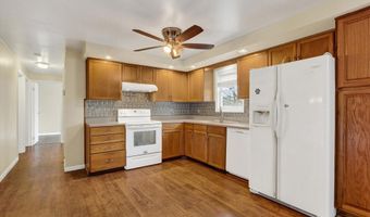 10 HEIGHTS Ct, Abbottstown, PA 17301