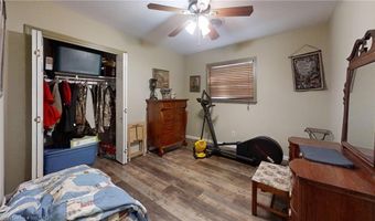 904 5th Ter, Barling, AR 72923