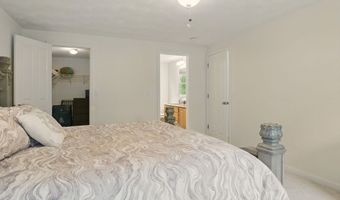 56 Peace St, Billerica, MA 01821