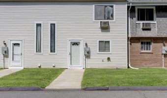 132 Sutton Pl 132, Bloomfield, CT 06002
