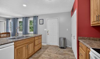 1140 Hillview Dr, Abingdon, VA 24210