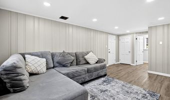 910 MONROE Ter, Dover, DE 19904
