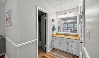 5459 Robie Dr, Macon, GA 31216