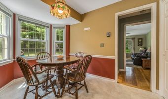 114 Manor Way, Alexandria Twp., NJ 08867