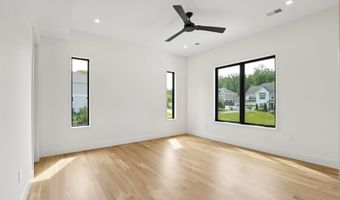 8302 ROBEY Ave, Annandale, VA 22003