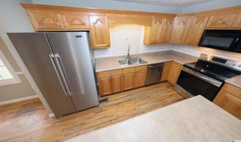 5731 GLADE Cir, Anniston, AL 36206