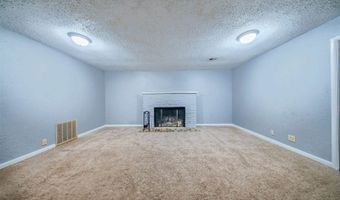 113 S Country Club Rd, Arkansas City, KS 67005